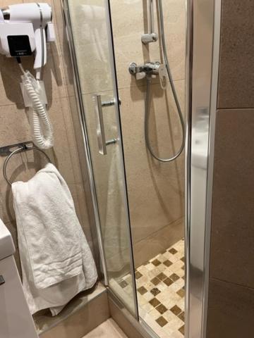 月神公园酒店 巴黎 外观 照片